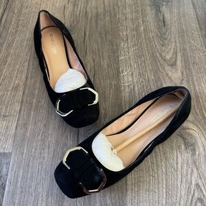 Naturalizer Black Suede Flats with Gold Buckle size 7.5 women N5 comfort